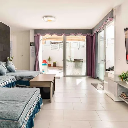Big Tauro With Private Heated Saltwater Pool & Jacuzzi & Bbq & Game & Arcade Games Villa