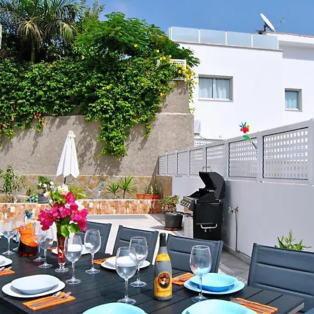 Villa Big Tauro With Private Heated Saltwater Pool & Jacuzzi & Bbq & Game & Arcade Games