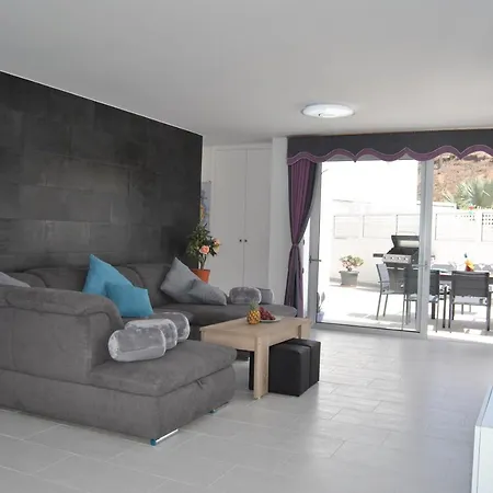 Villa Big Tauro With Private Heated Saltwater Pool & Jacuzzi & Bbq & Game & Arcade Games *