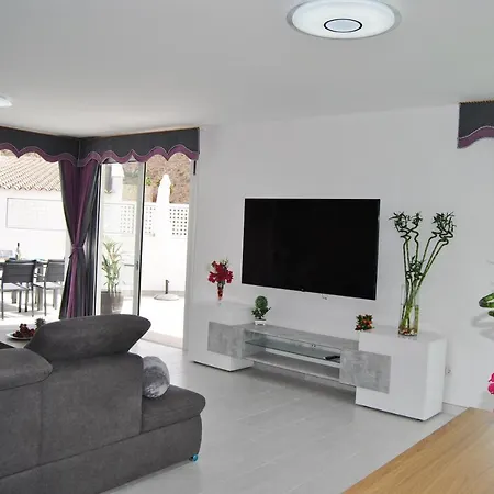 Big Tauro With Private Heated Saltwater Pool & Jacuzzi & Bbq & Game & Arcade Games Villa